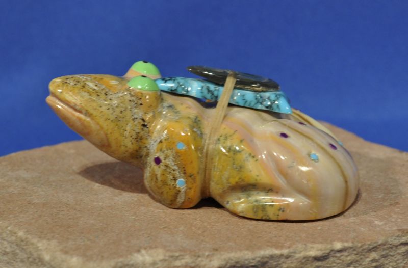 Zuni Pueblo fetish carving of a frog with multi stone and shell inlay gift pack on back
