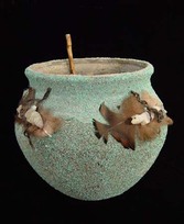 Zuni fetish jar pottery with fetishes