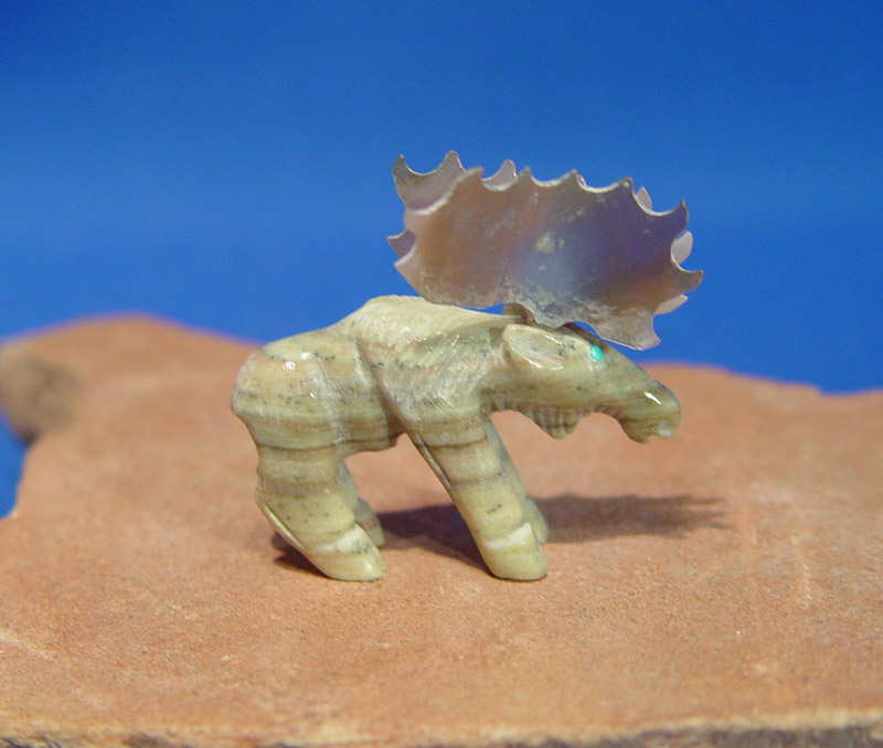 Zuni pueblo indian moose fetish carving mother of pearl rack picasso marble body